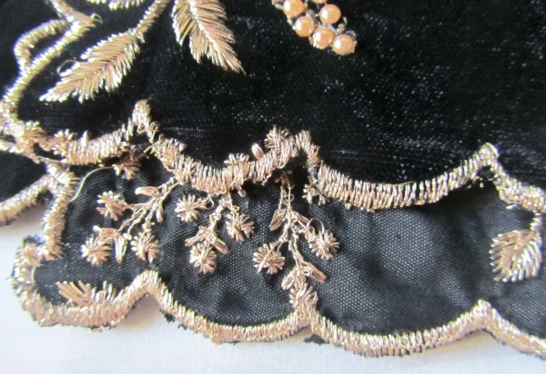 Black Velvet Shawl - Image 7