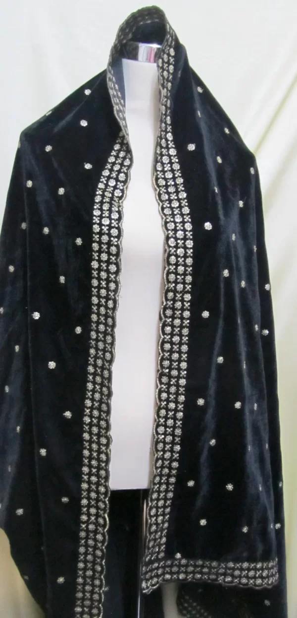 Velvet Shawls - Image 4